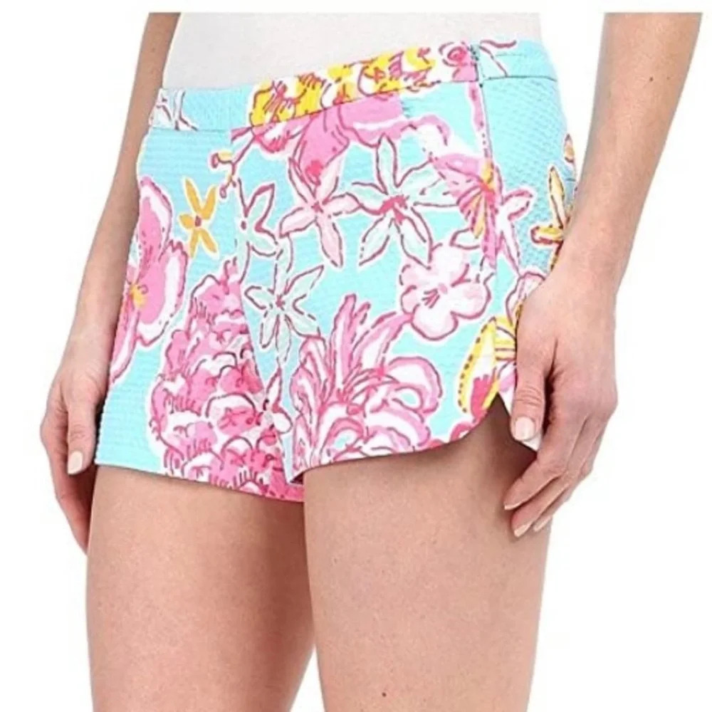 Lilly Pulitzer Adie Short in Breakwater Blue Lolita